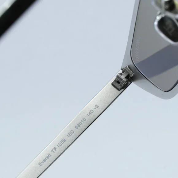 🕶️ New Tom Ford Everett FT1059 16C Sunglasses - Shiny Palladium Frame - Picture 10 of 14